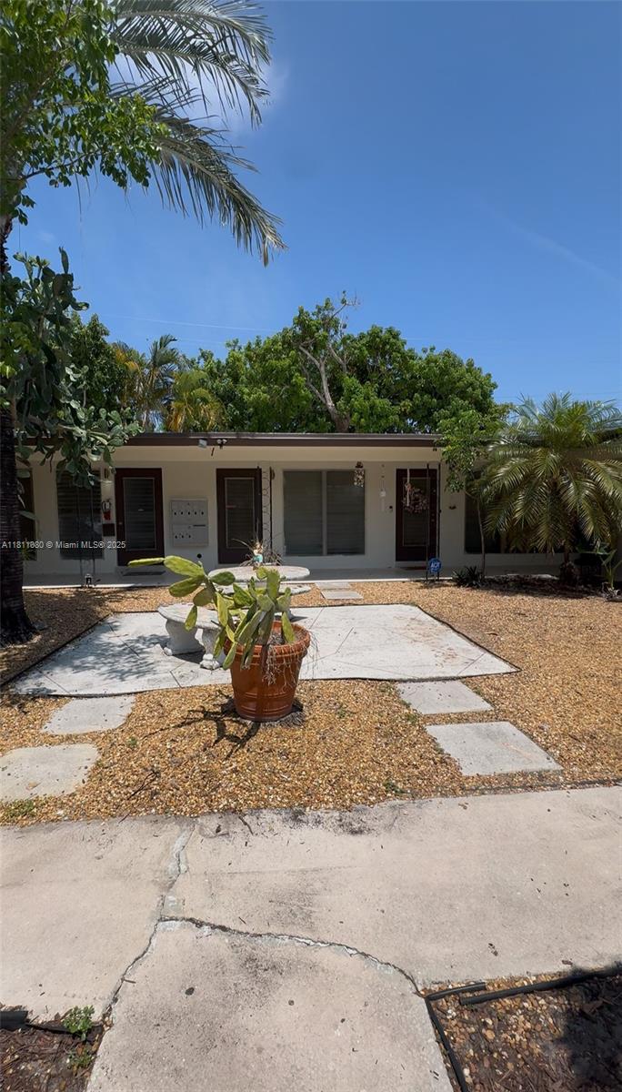Rental Property at 1708 Ne 20th Ave 6, Fort Lauderdale, Broward County, Florida - Bedrooms: 1 
Bathrooms: 1  - $1,500 MO.