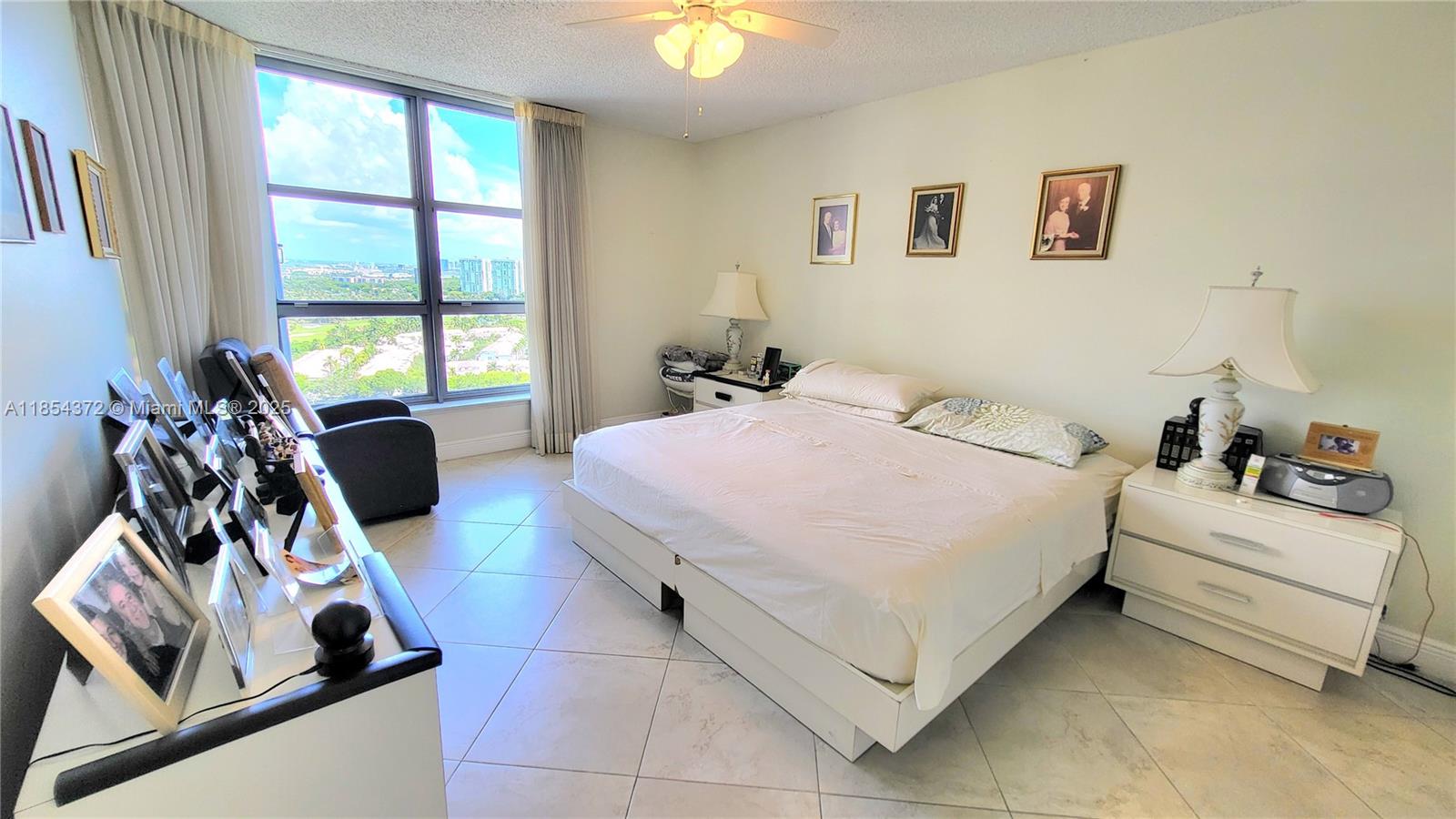 MYSTIC POINTE TOWER 500 C - Residential