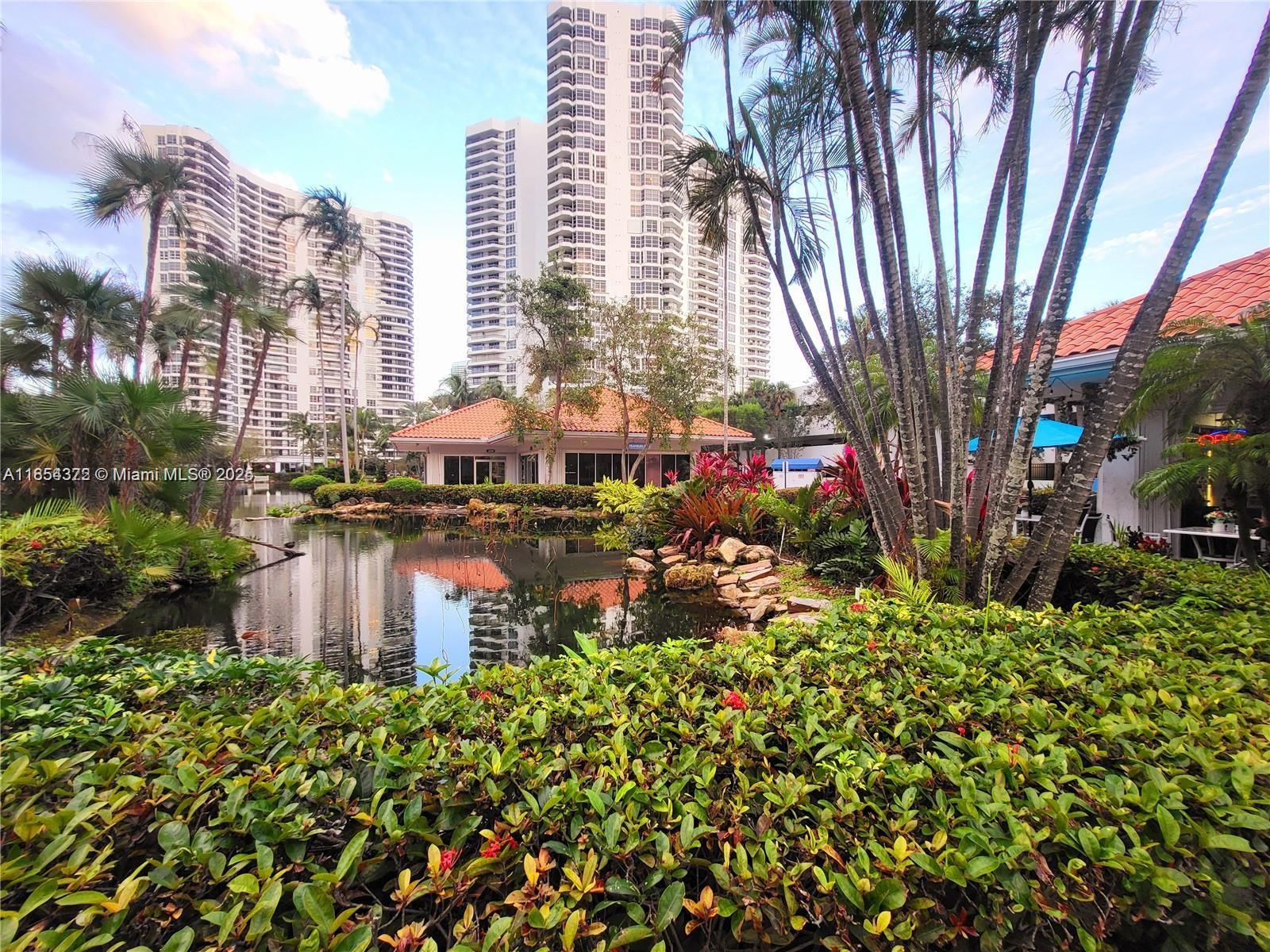 MYSTIC POINTE TOWER 500 C - Residential