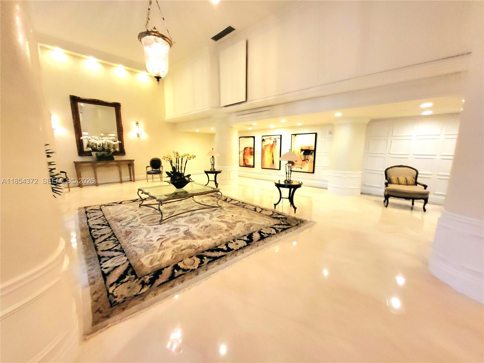 MYSTIC POINTE TOWER 500 C - Residential