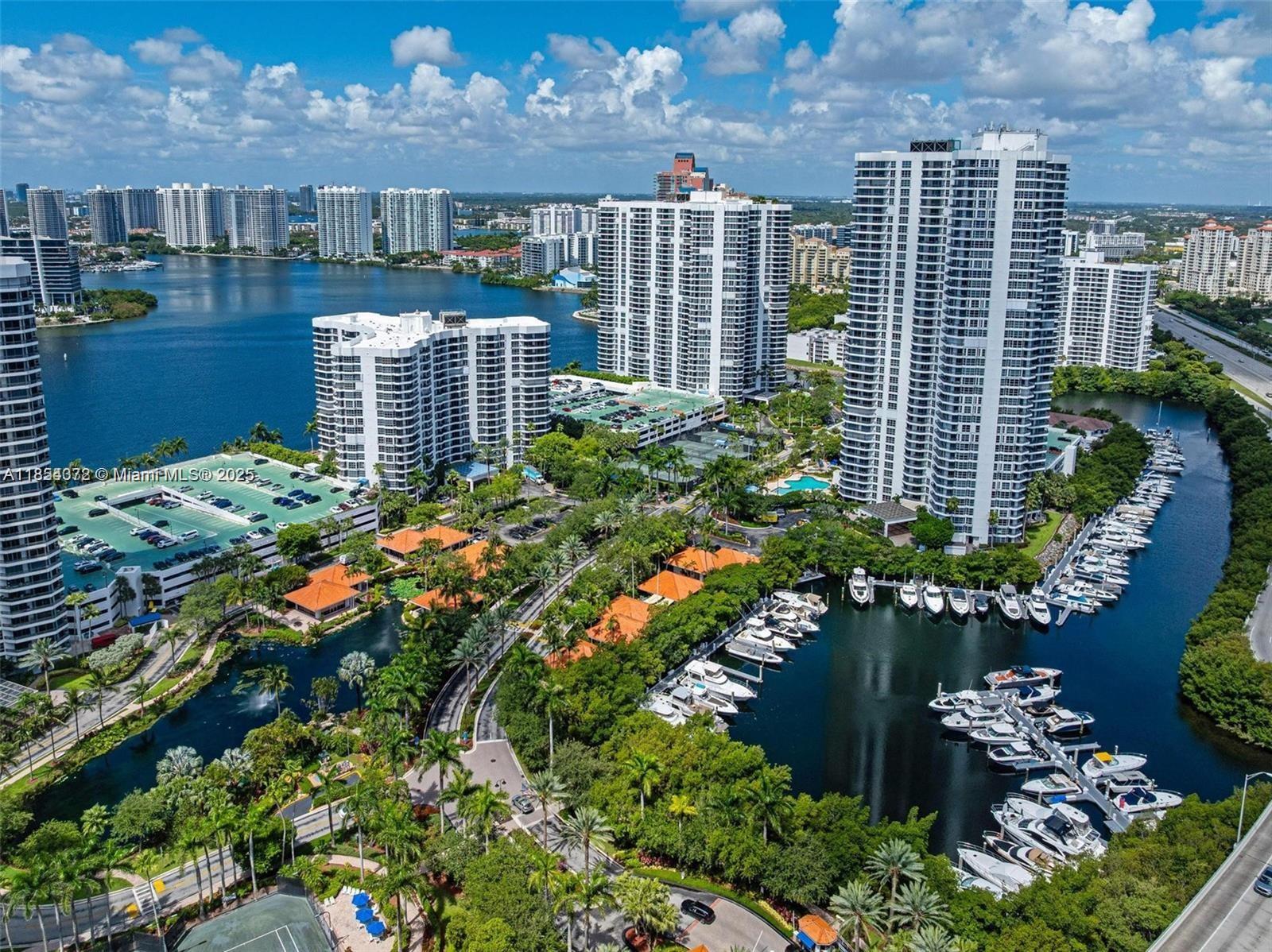 MYSTIC POINTE TOWER 500 C - Residential