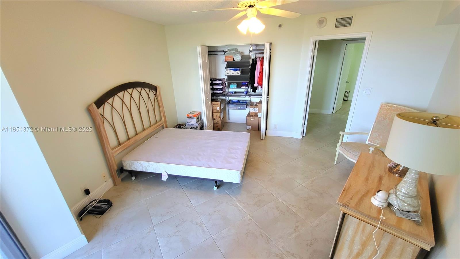 MYSTIC POINTE TOWER 500 C - Residential