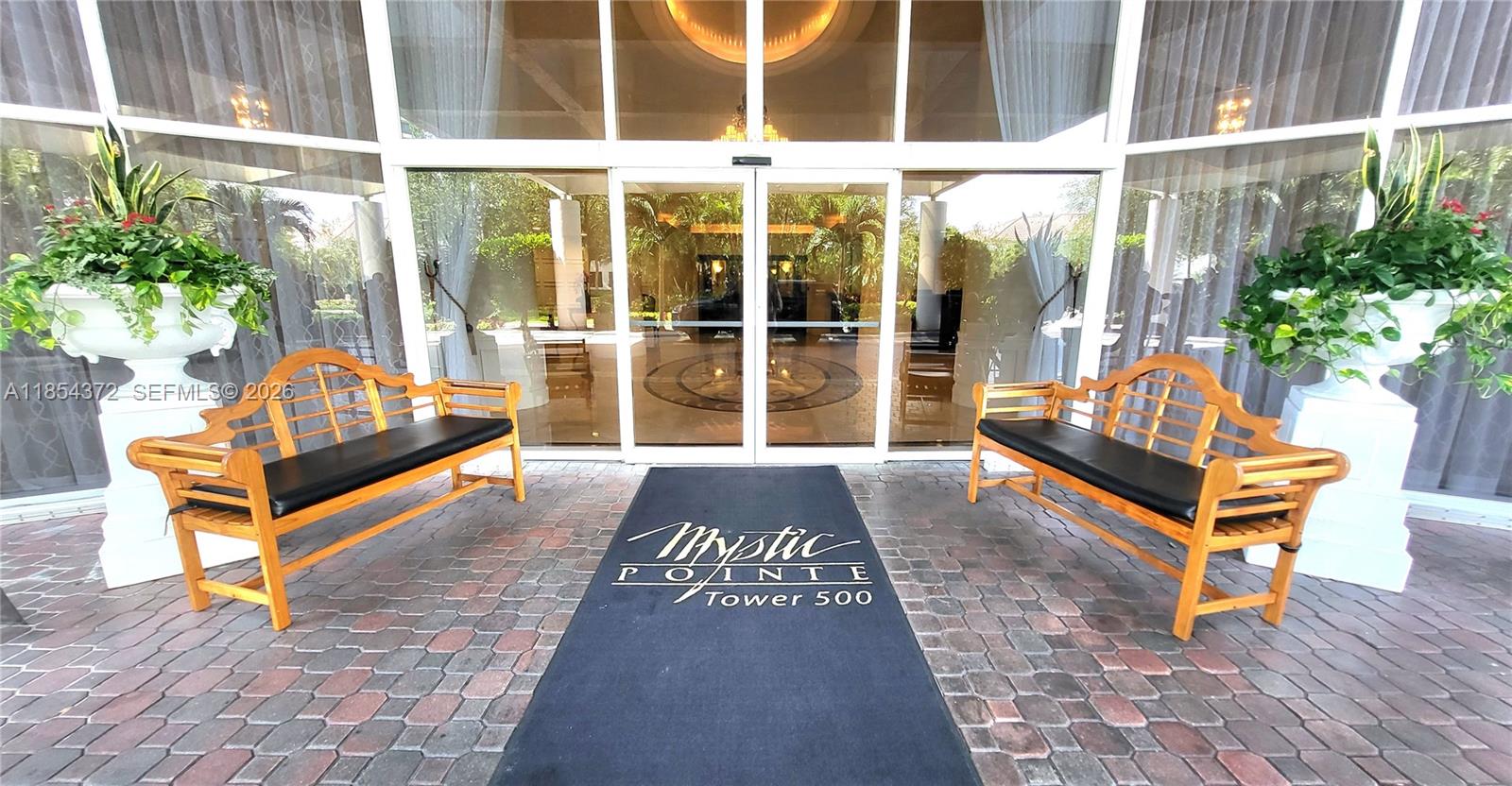 MYSTIC POINTE TOWER 500 C - Residential