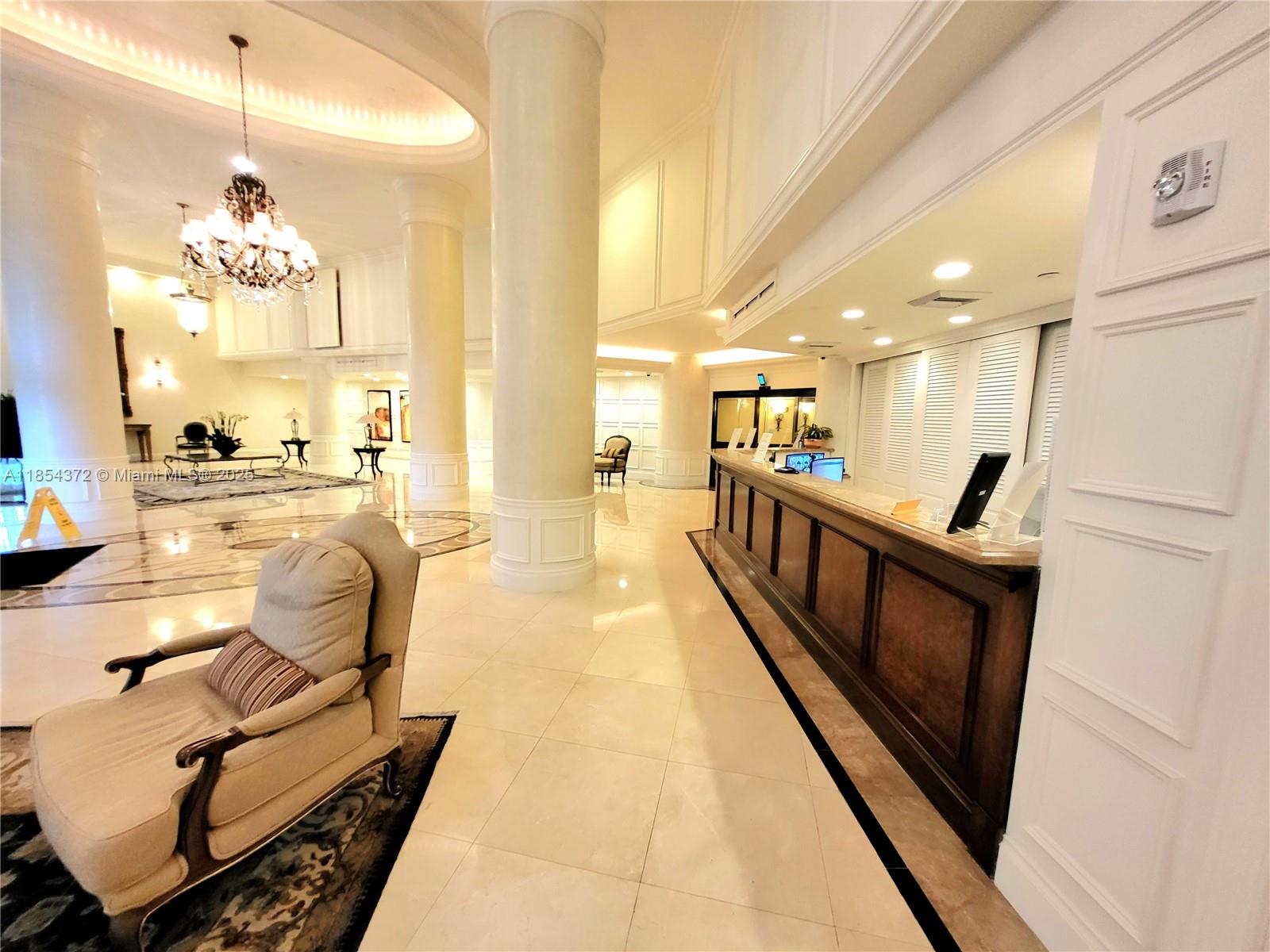 MYSTIC POINTE TOWER 500 C - Residential