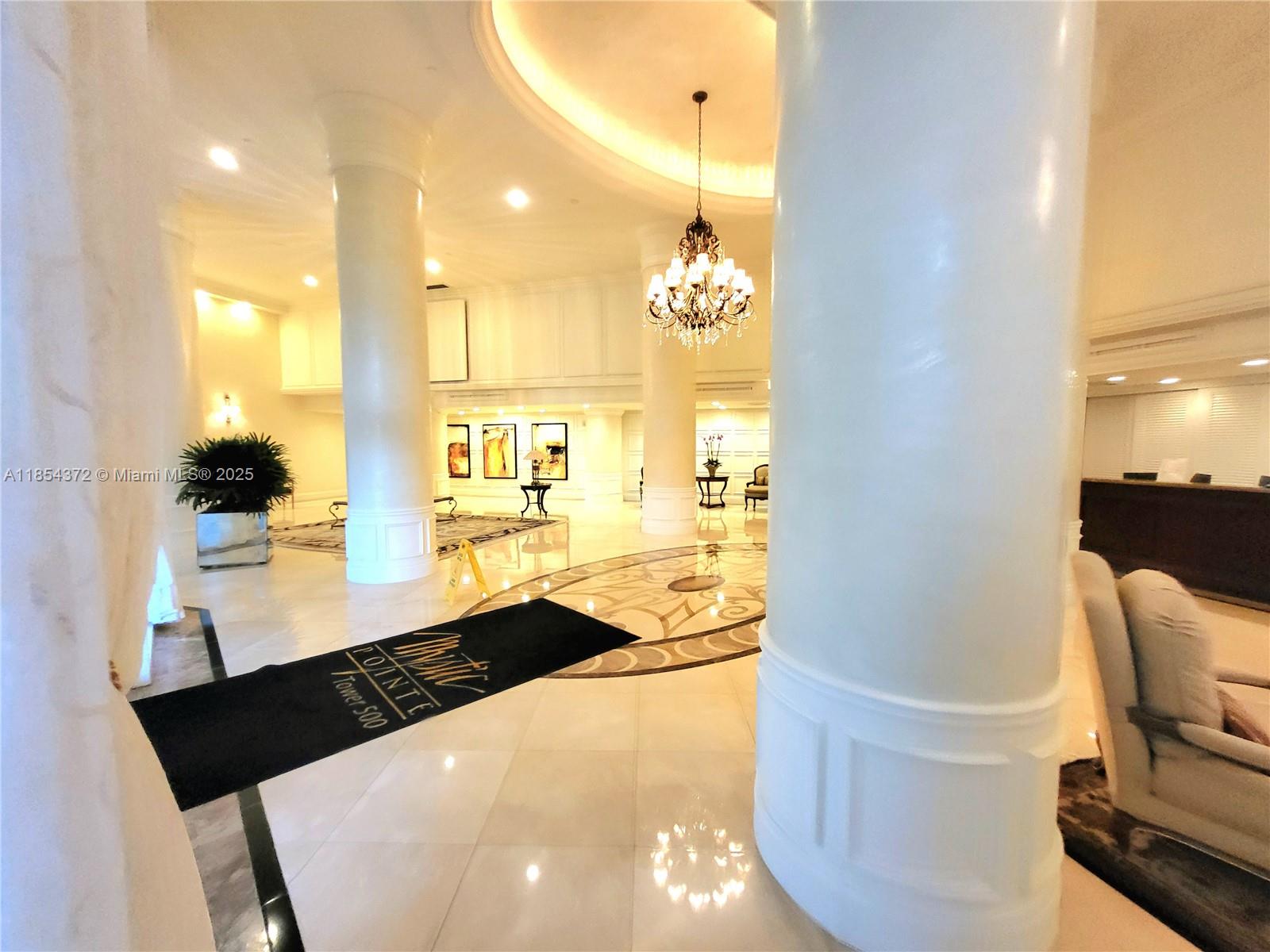 MYSTIC POINTE TOWER 500 C - Residential