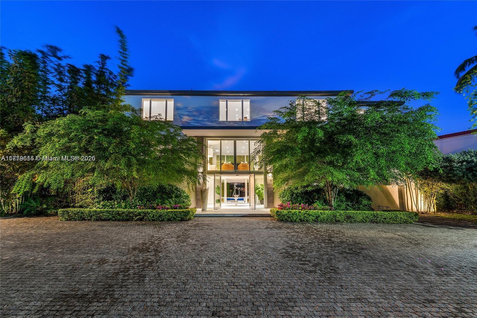481 S Mashta Drive, Key Biscayne, Miami-Dade County, Florida - 5 Bedrooms  
7 Bathrooms - 