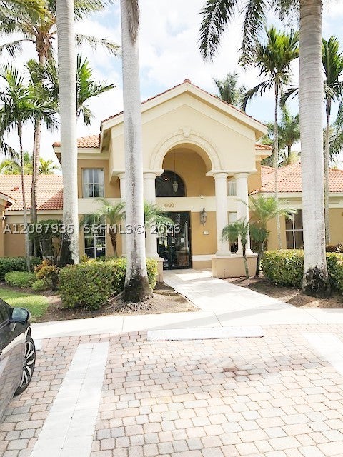 4081 San Marino Blvd #206