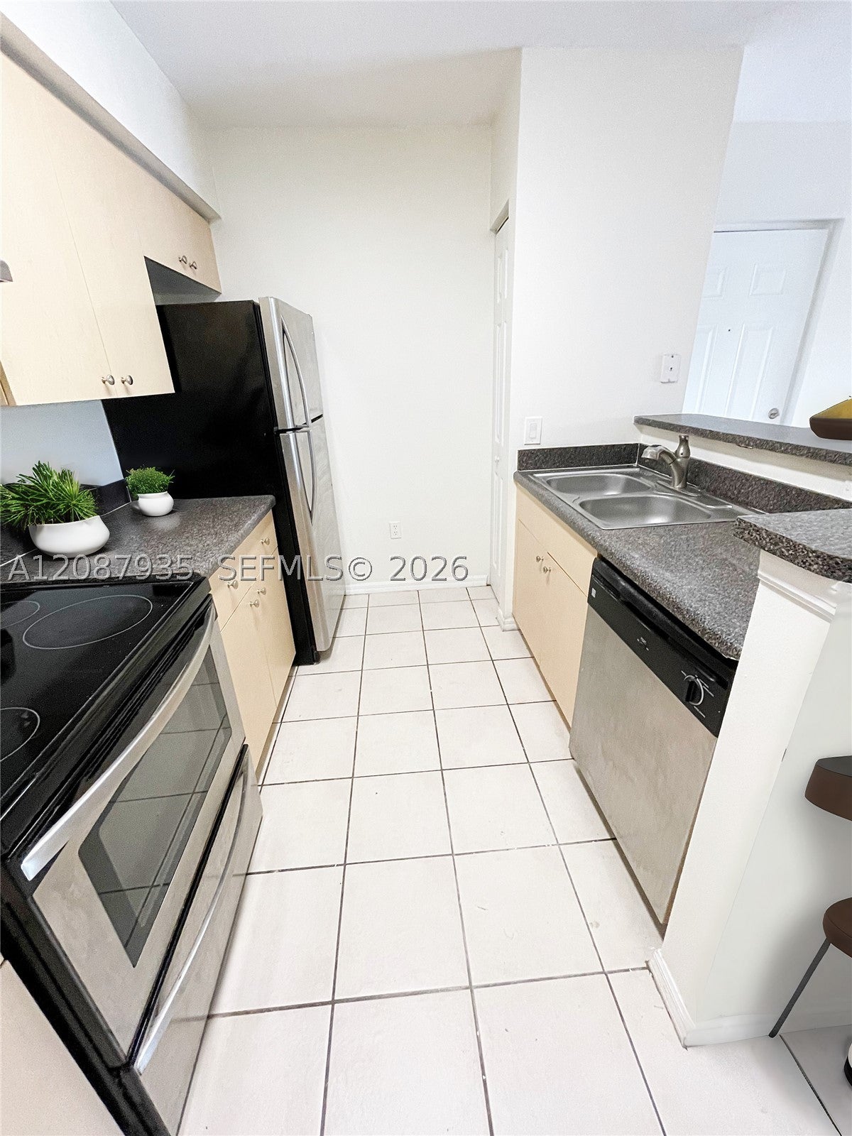 4081 San Marino Blvd #206