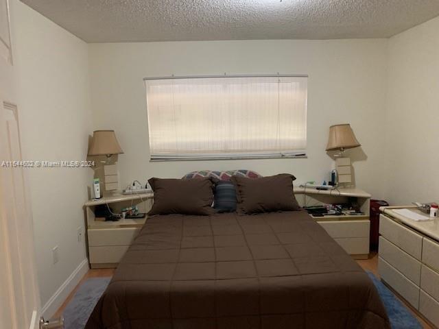 THE SEASONS VILLAS & THMS - Residential Lease