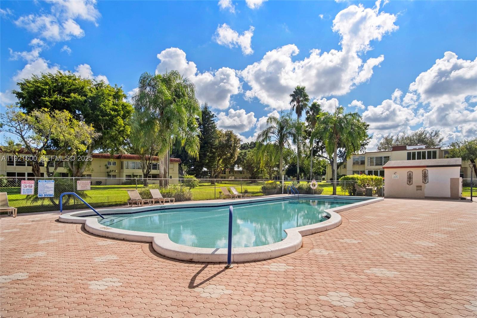 VILLAGES OF ORIOLE ABBEY - Residential