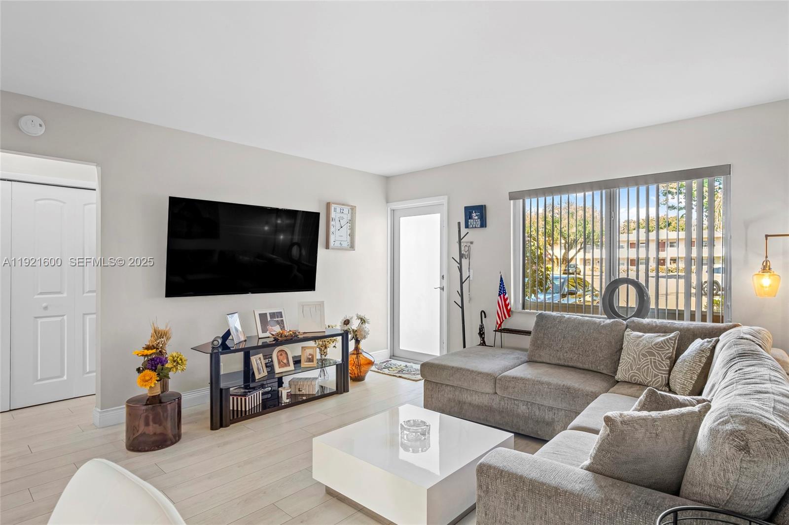 VILLAGES OF ORIOLE ABBEY - Residential