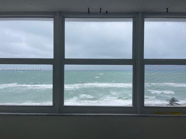1904 S Ocean Dr 1004, Hallandale Beach, Broward County, Florida - 2 Bedrooms  
2 Bathrooms - 