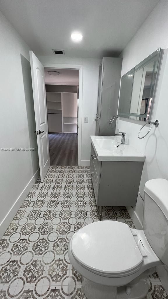 WATERSIDE LUXURY TOWNHOME - Residential