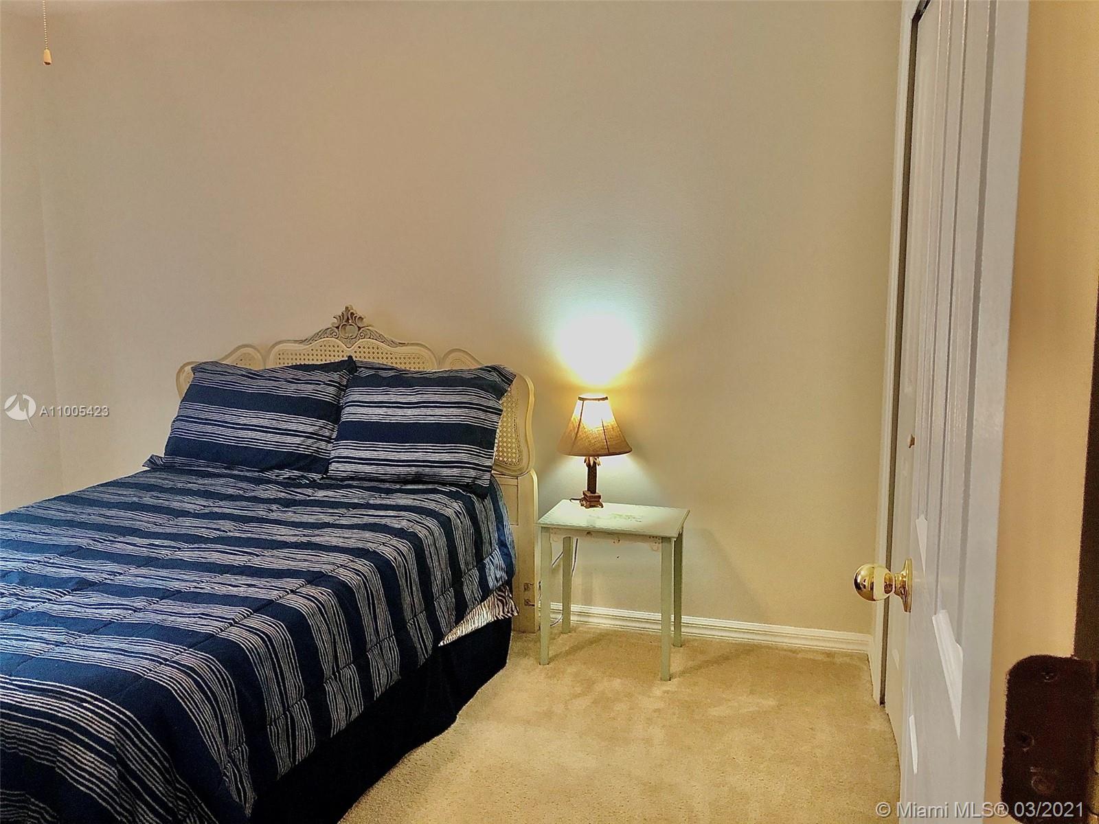 MEADOW POINTE PARCEL 8 UNI - Residential