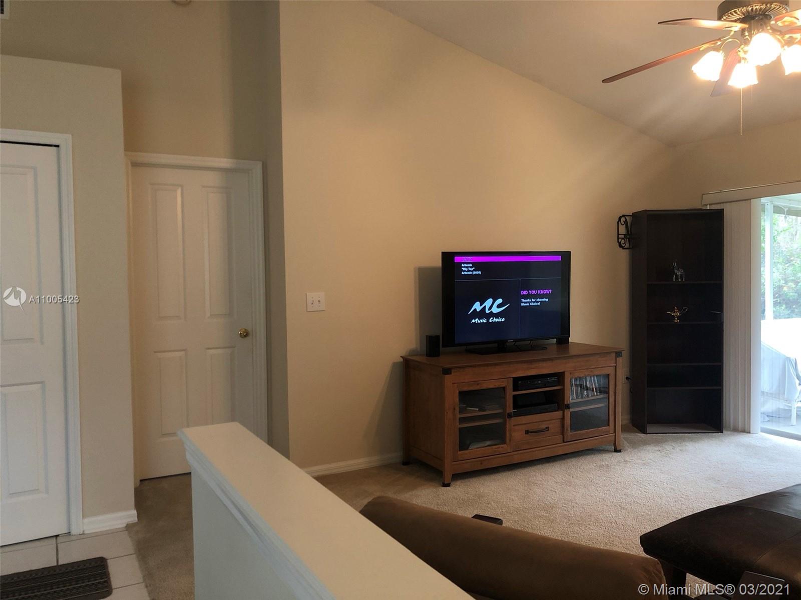 MEADOW POINTE PARCEL 8 UNI - Residential