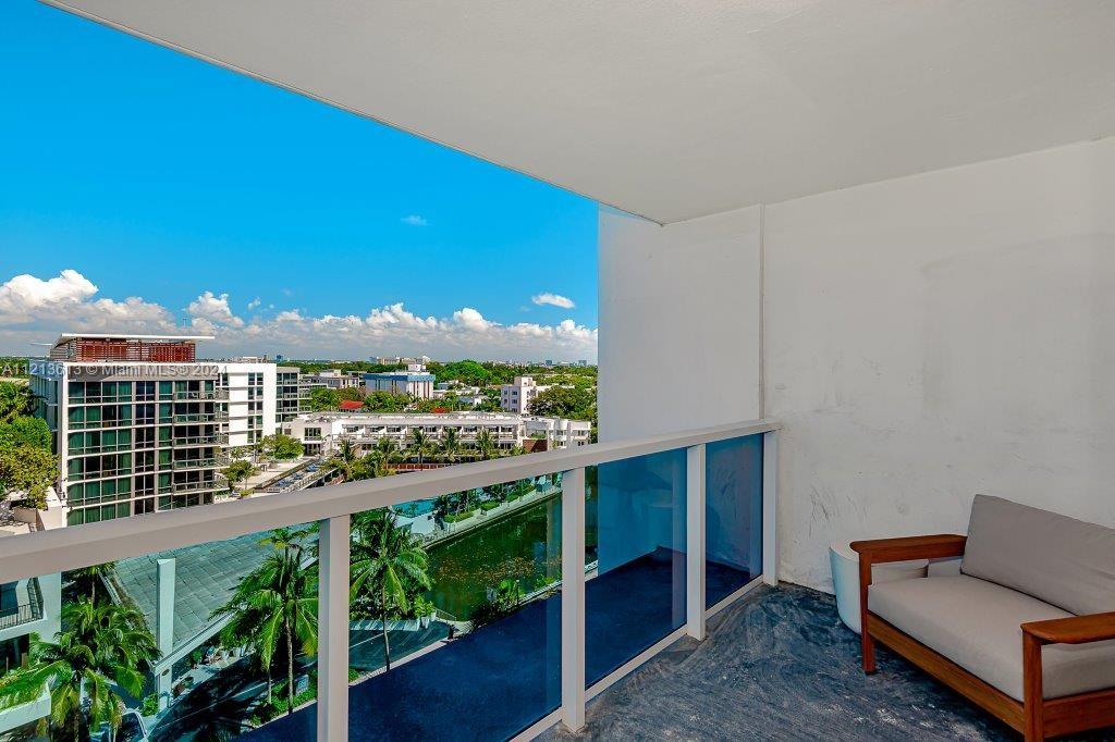 RONEY PALACE CONDO - Residential Lease