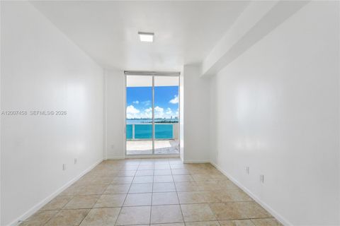 Tiny photo for 725 NE 22nd St #7B, Miami, FL 33137 (MLS # A12007458)