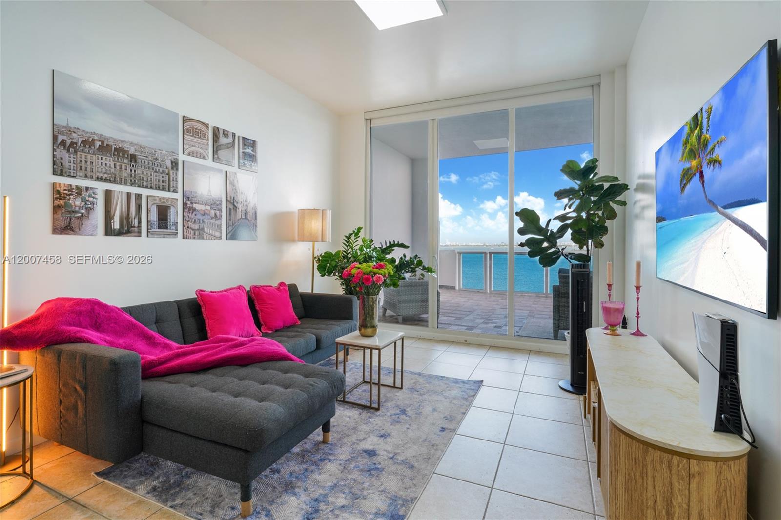 NEW WAVE CONDO - Residential