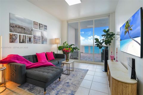 Tiny photo for 725 NE 22nd St #7B, Miami, FL 33137 (MLS # A12007458)