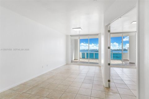 Tiny photo for 725 NE 22nd St #7B, Miami, FL 33137 (MLS # A12007458)