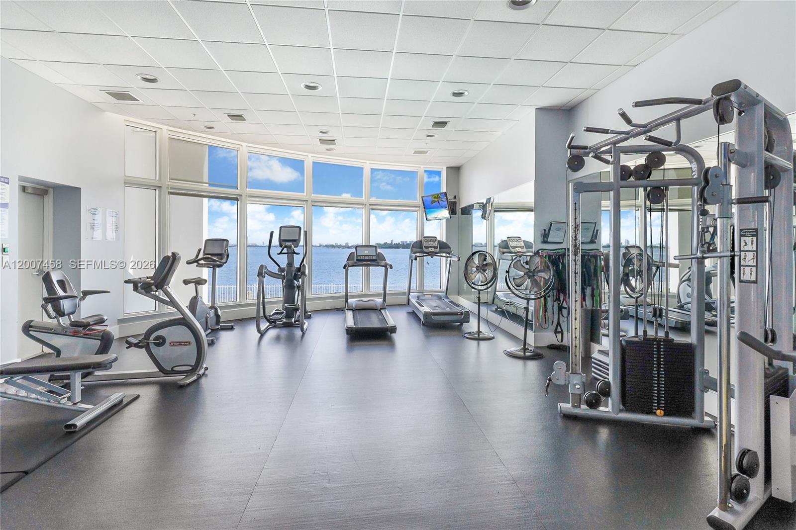 NEW WAVE CONDO - Residential