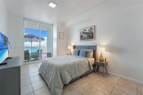 Tiny photo for 725 NE 22nd St #7B, Miami, FL 33137 (MLS # A12007458)