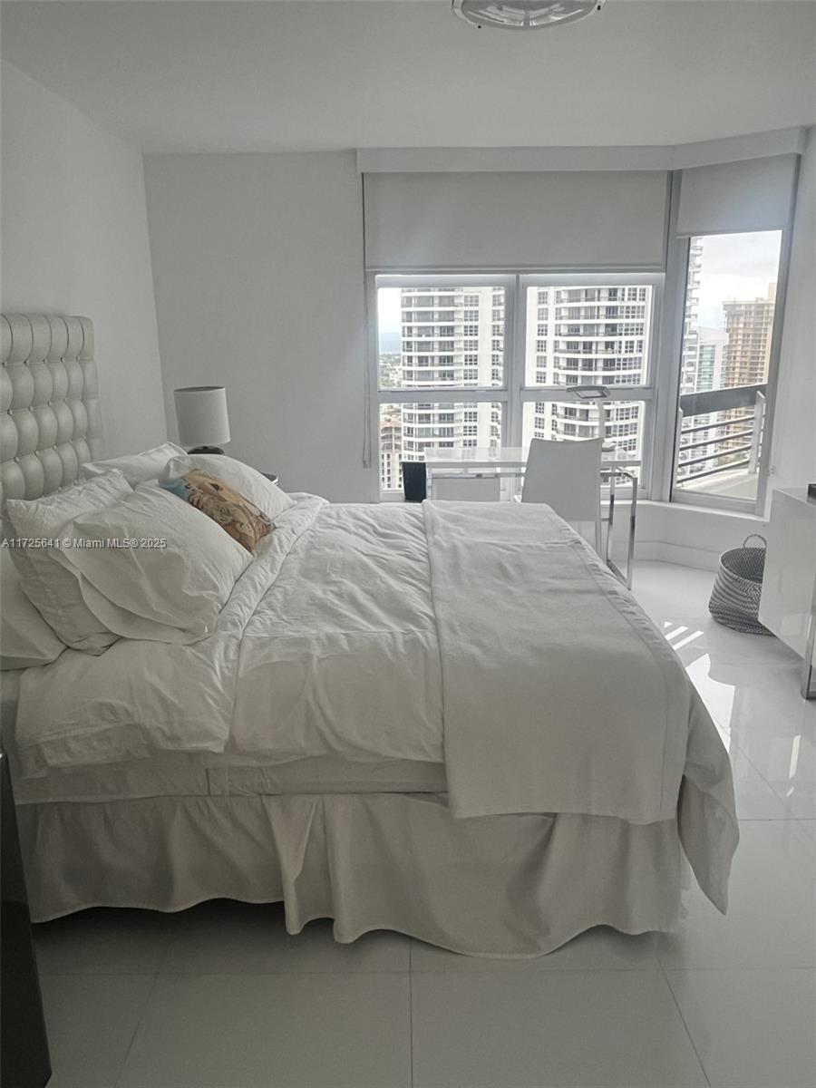 MYSTIC POINTE TOWER 500 C - Residential Lease