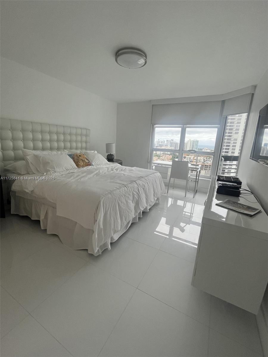 MYSTIC POINTE TOWER 500 C - Residential Lease