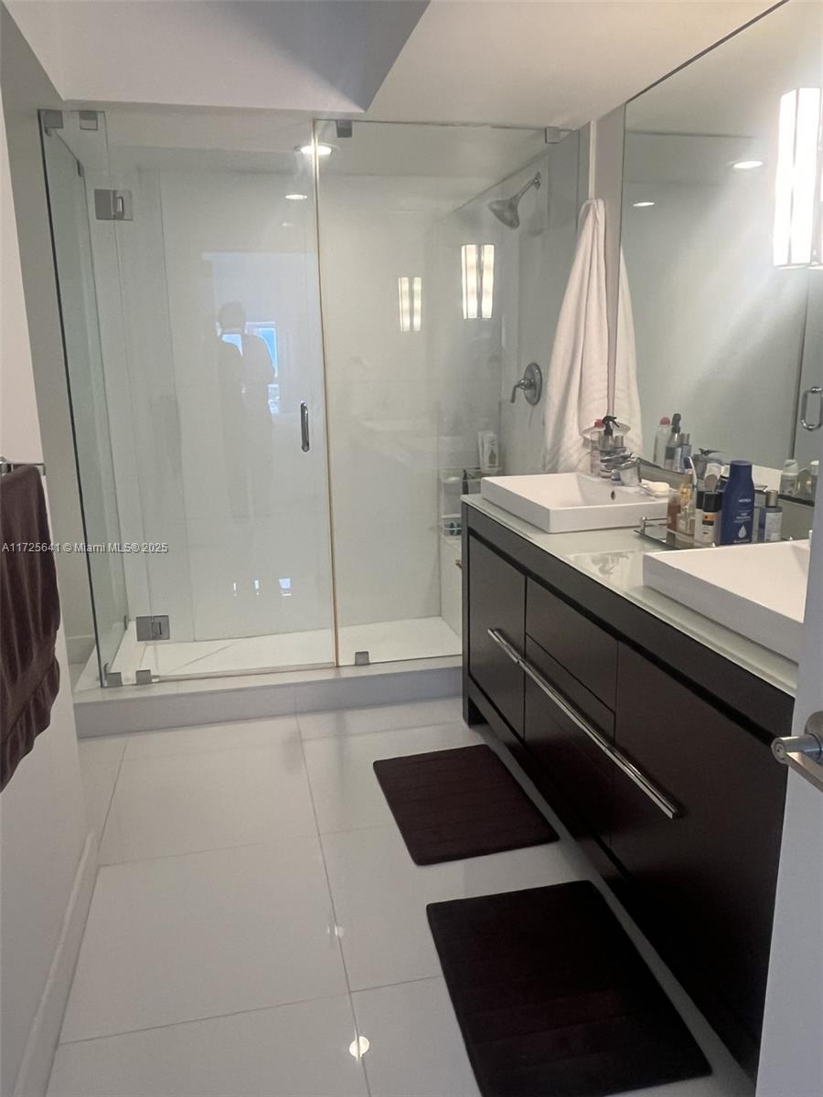 MYSTIC POINTE TOWER 500 C - Residential Lease