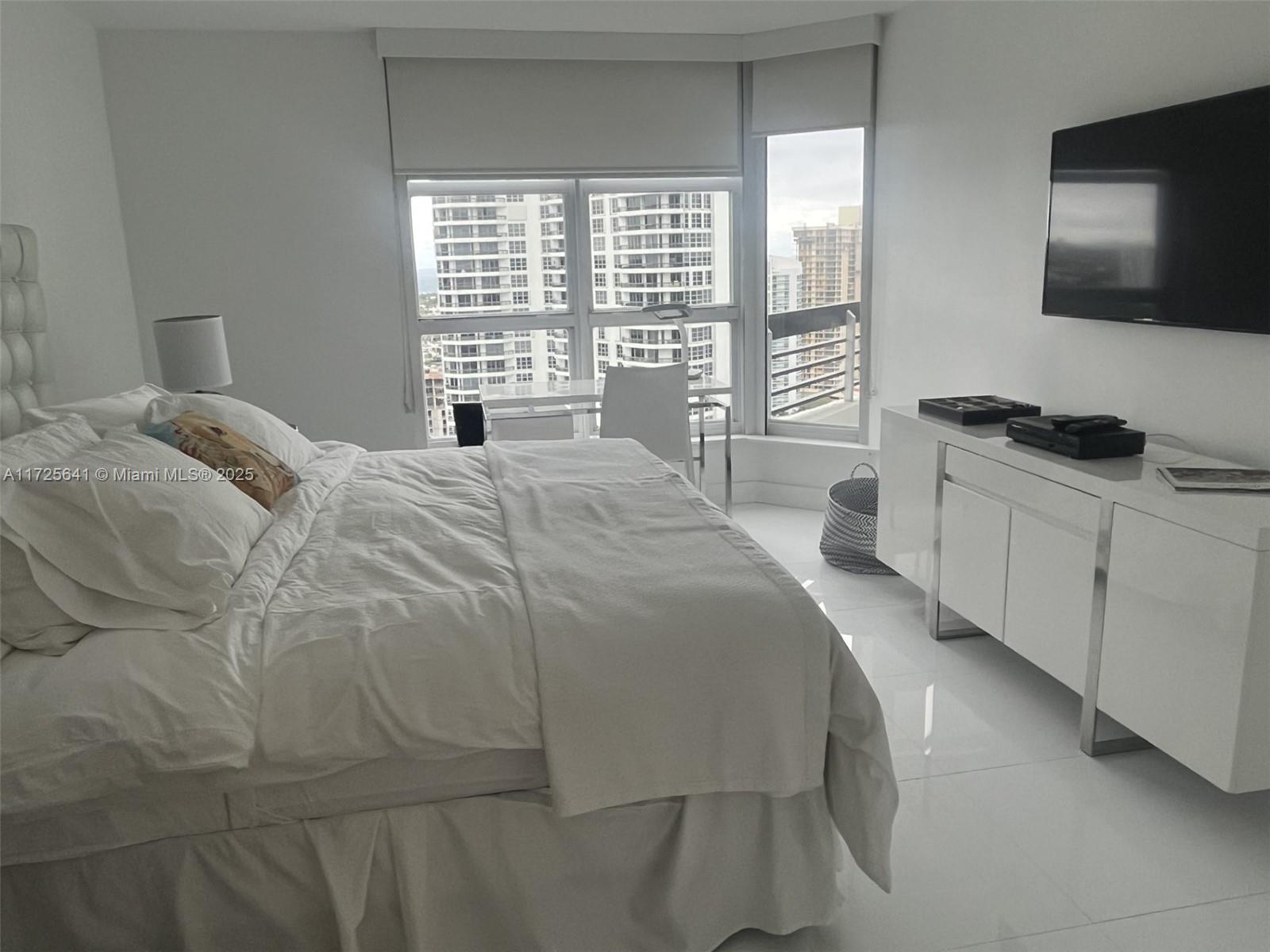 MYSTIC POINTE TOWER 500 C - Residential Lease