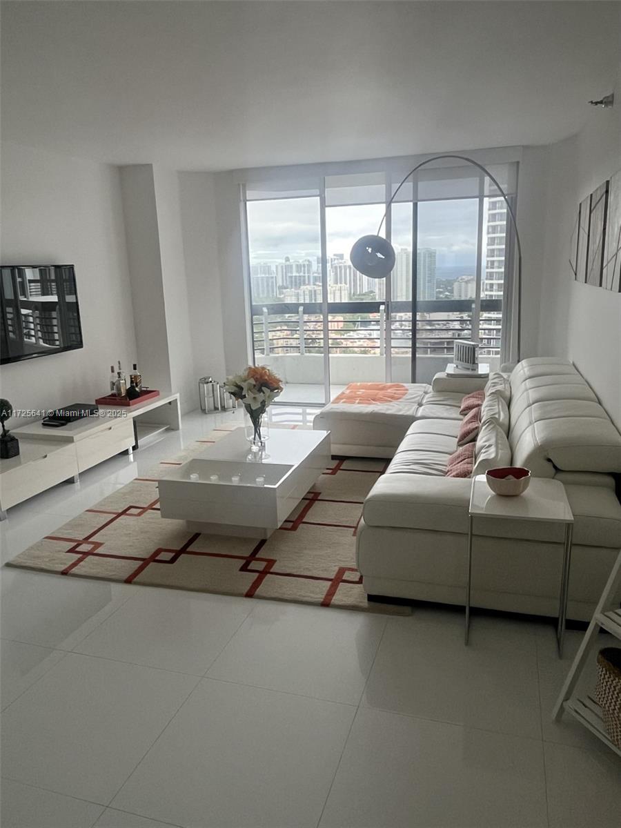 MYSTIC POINTE TOWER 500 C - Residential Lease