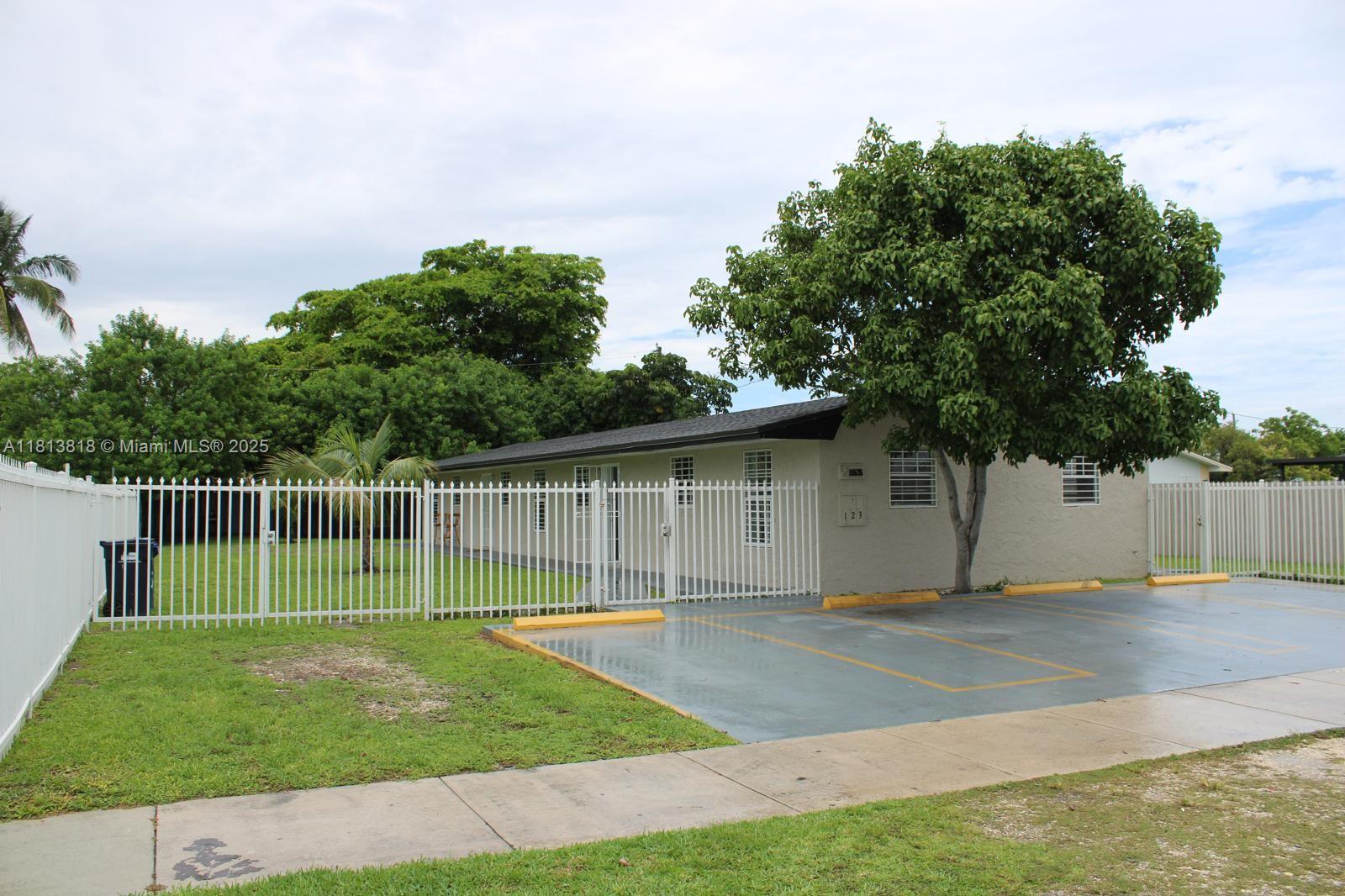 11535 Sw 224th St 1, Miami, Broward County, Florida - 3 Bedrooms  
2 Bathrooms - 
