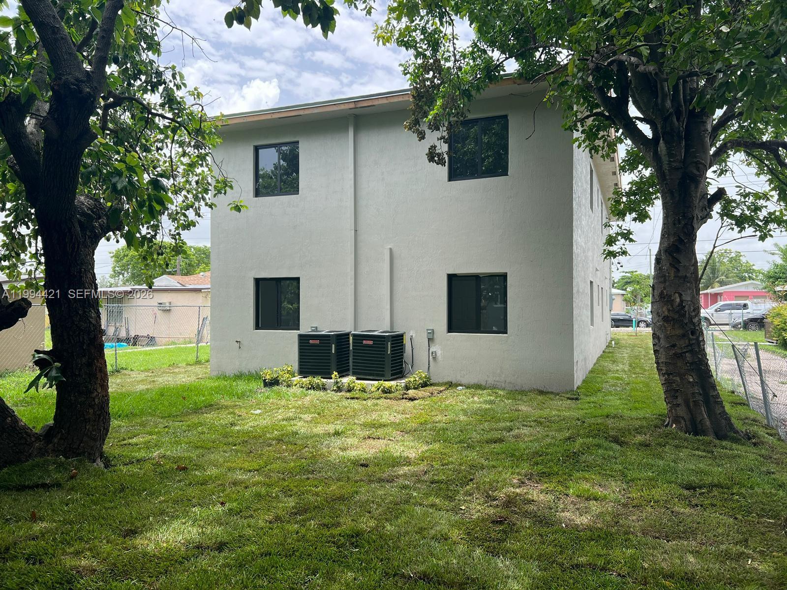 HIALEAH HEIGHTS - Residential Lease