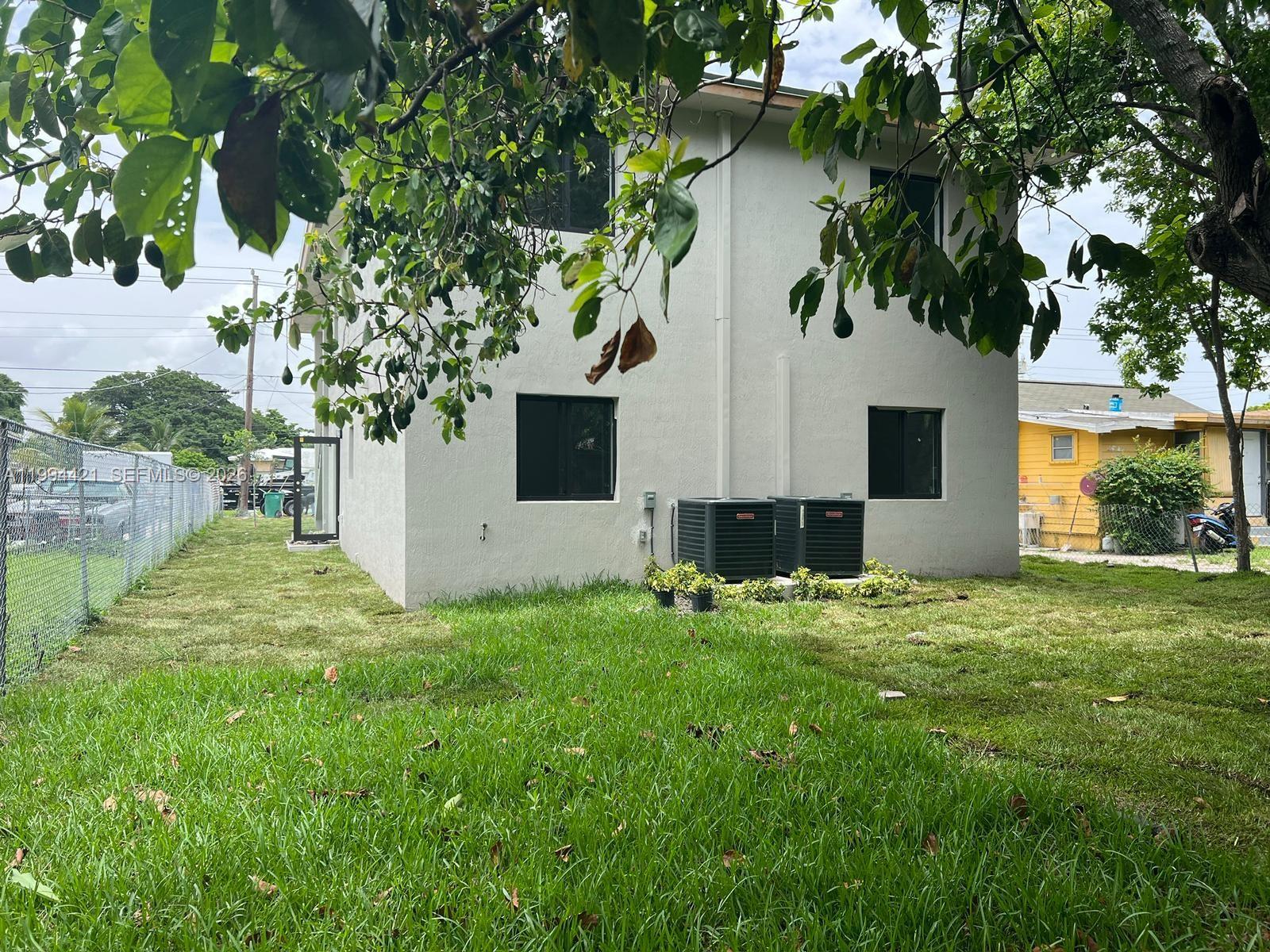 HIALEAH HEIGHTS - Residential Lease