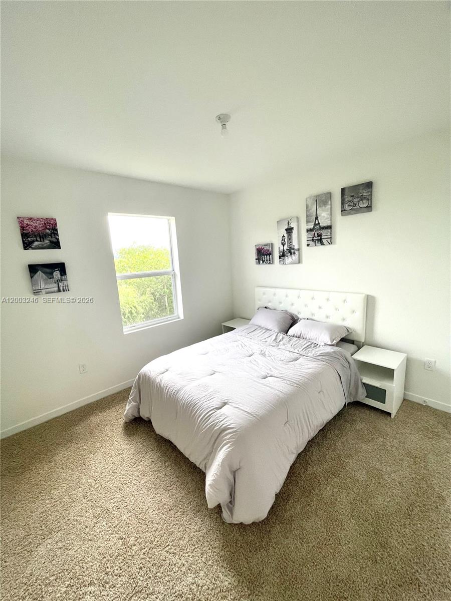 HAMILTON PLACE - Residential