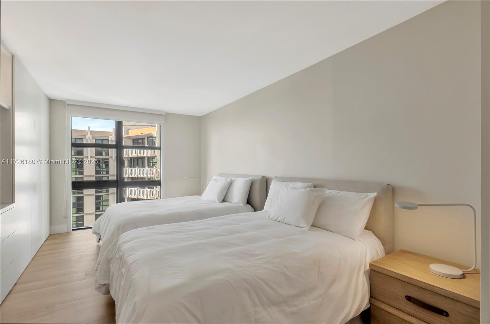 TOWERS OF KEY BISCAYNE CO - Residential Lease