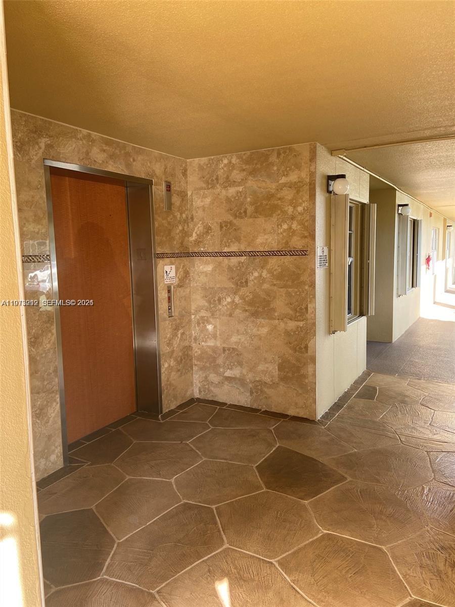 CAMBRIDGE AT CENTURY VILL - Residential Lease