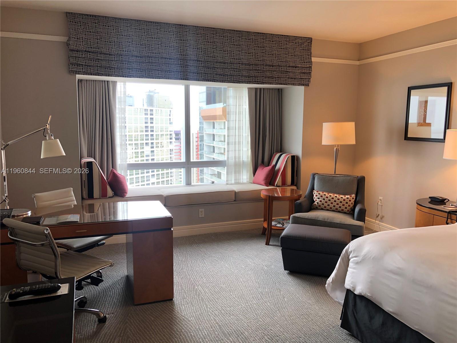 1435 Brickell Ave 3505