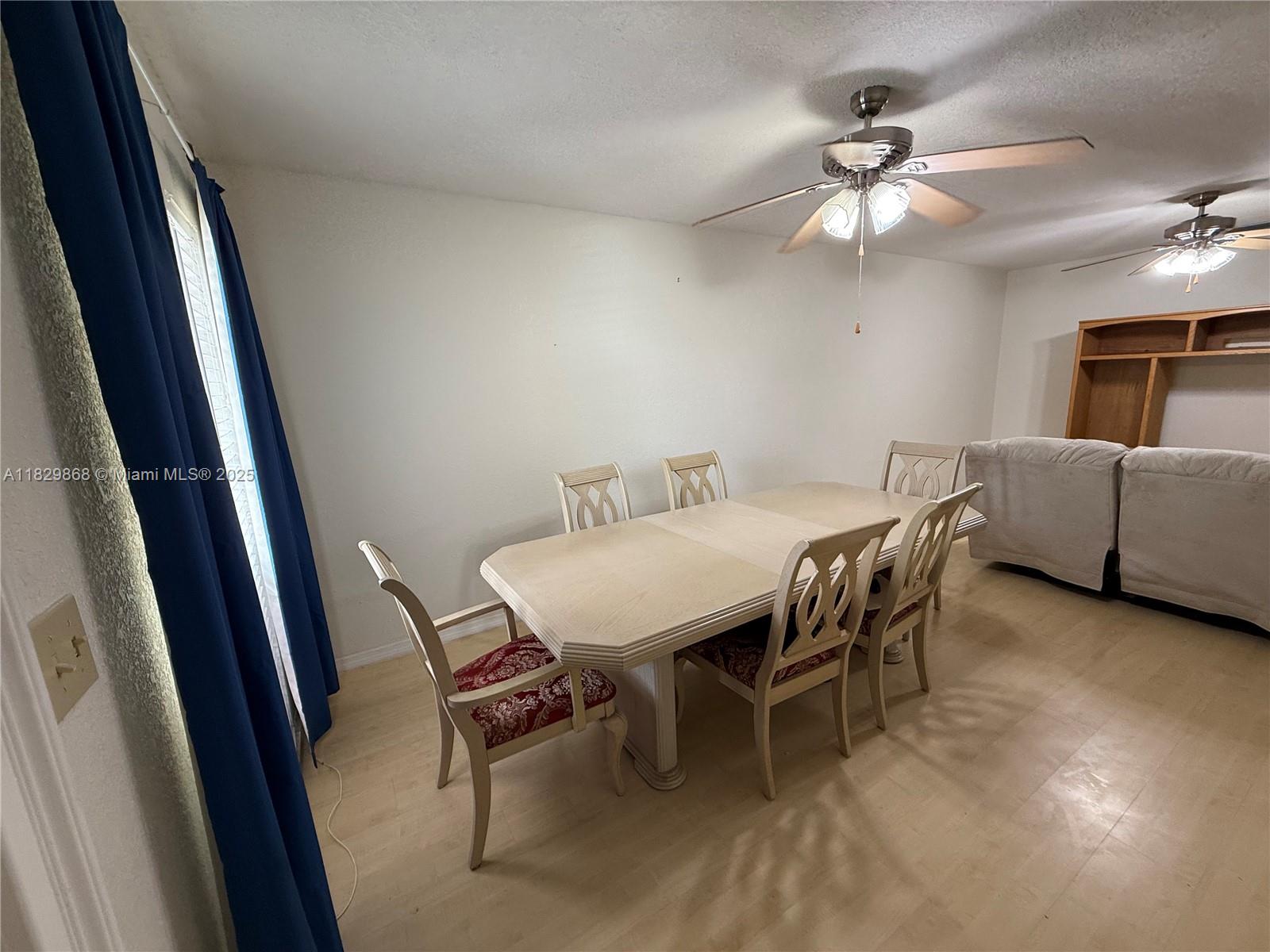 5571 NW 194th Ln, Miami Gardens, FL, 33055/$435,000 4 5571 NW 194th Ln