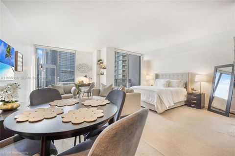 31 SE 6th St 2703 Miami FL 33131