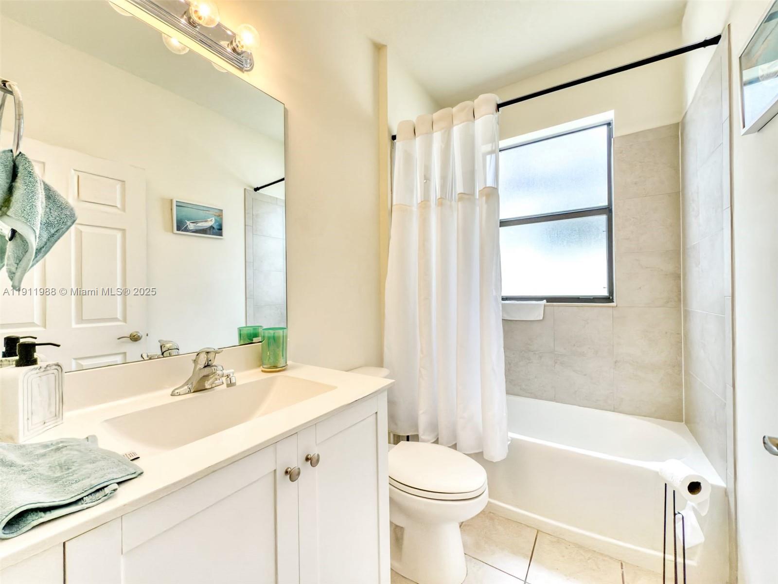 AQUABELLA SECTION TWO - Residential Lease