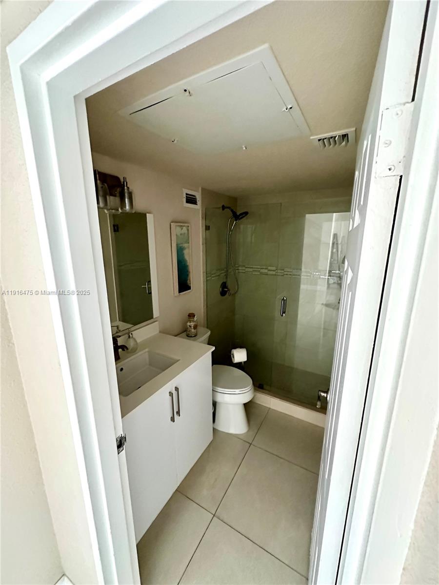 WAVE CONDO - Residential