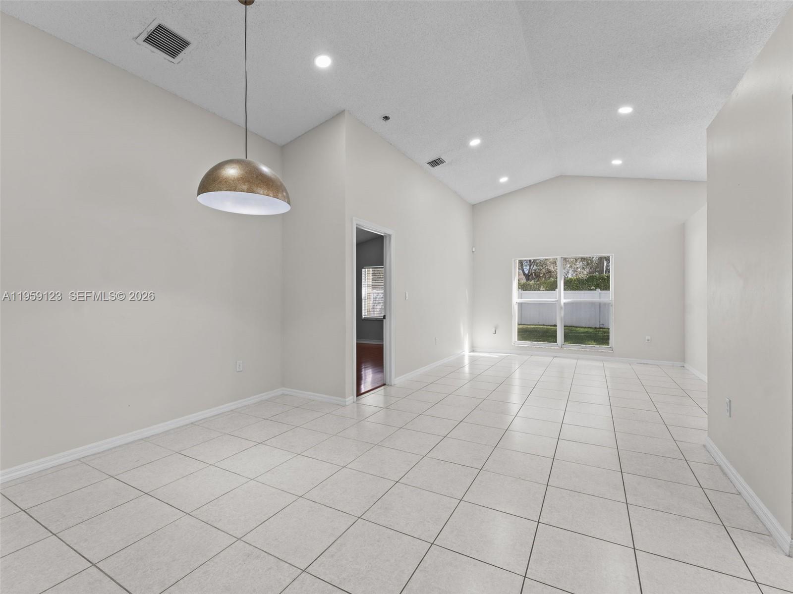 PEMBROKE FALLS PHASE 7 - Residential