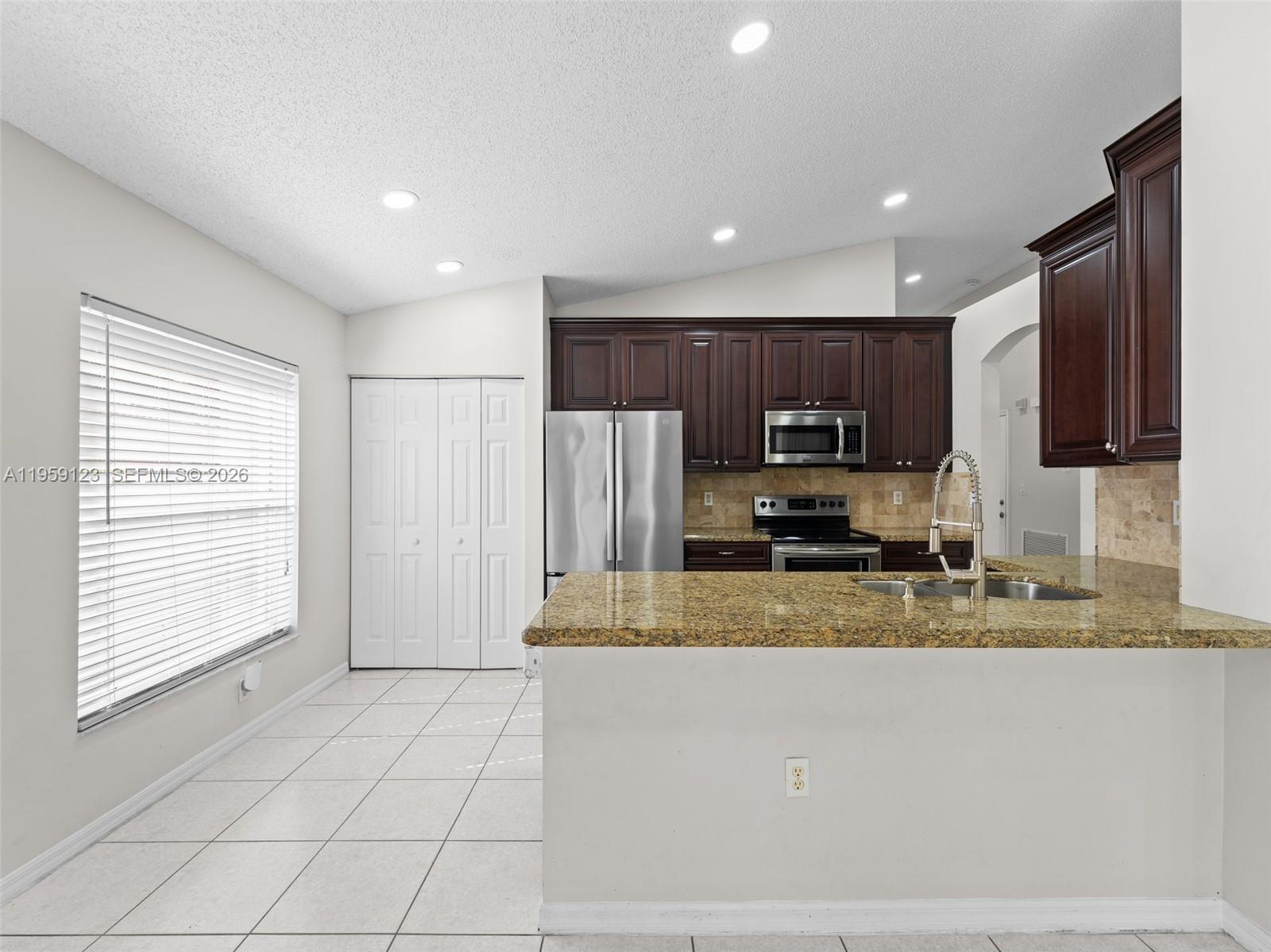 PEMBROKE FALLS PHASE 7 - Residential