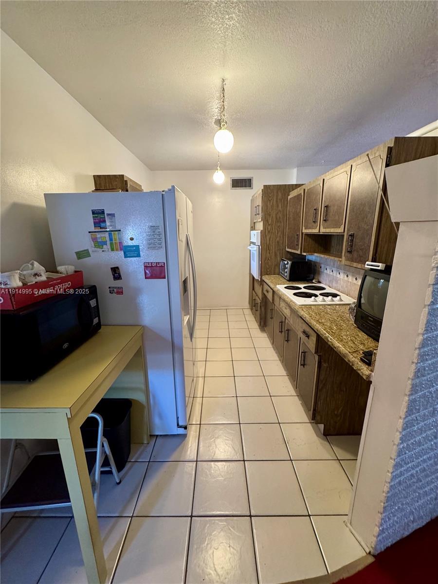 PLANTATION GARDENS 1ST SE - Residential