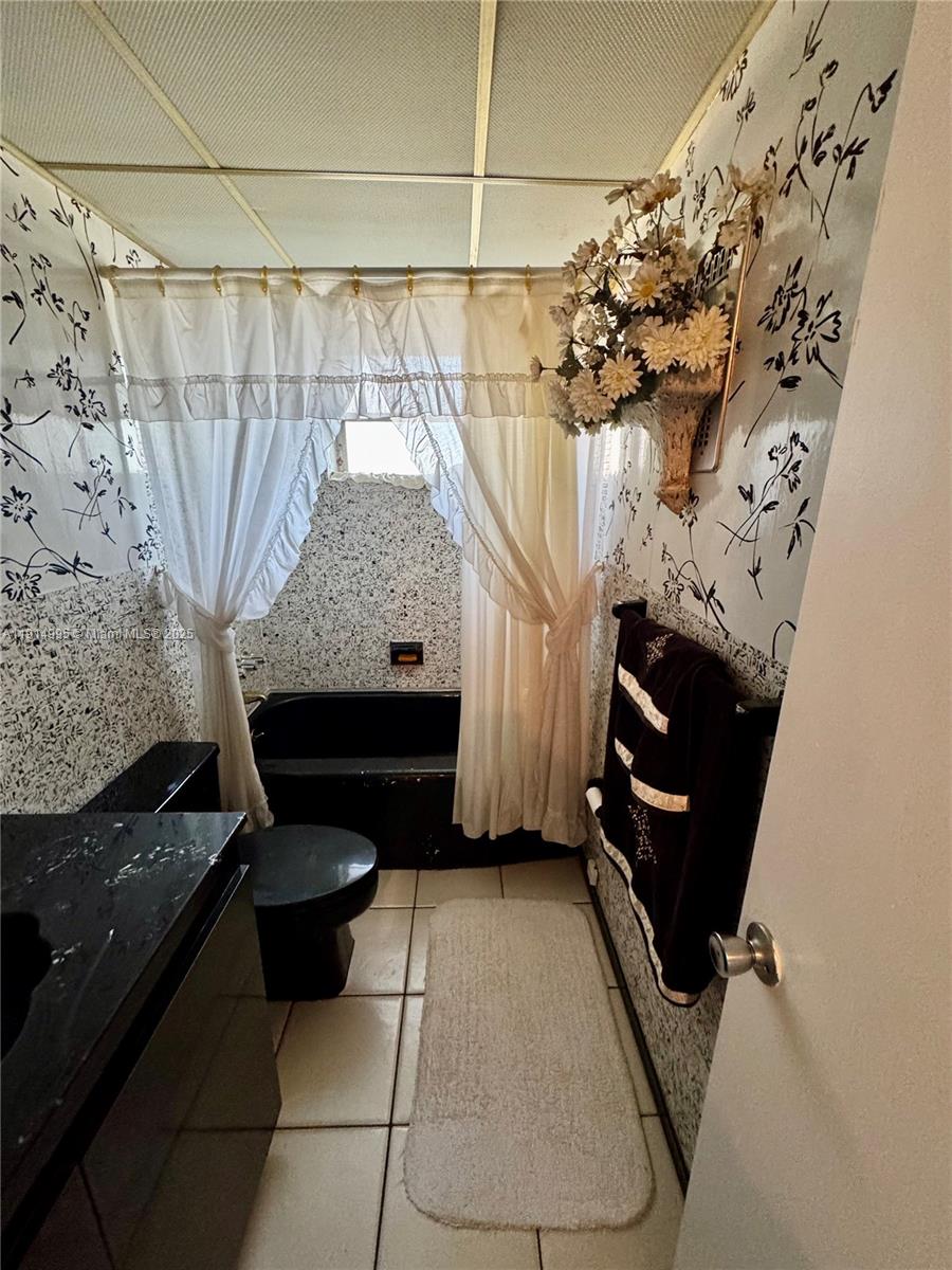 PLANTATION GARDENS 1ST SE - Residential