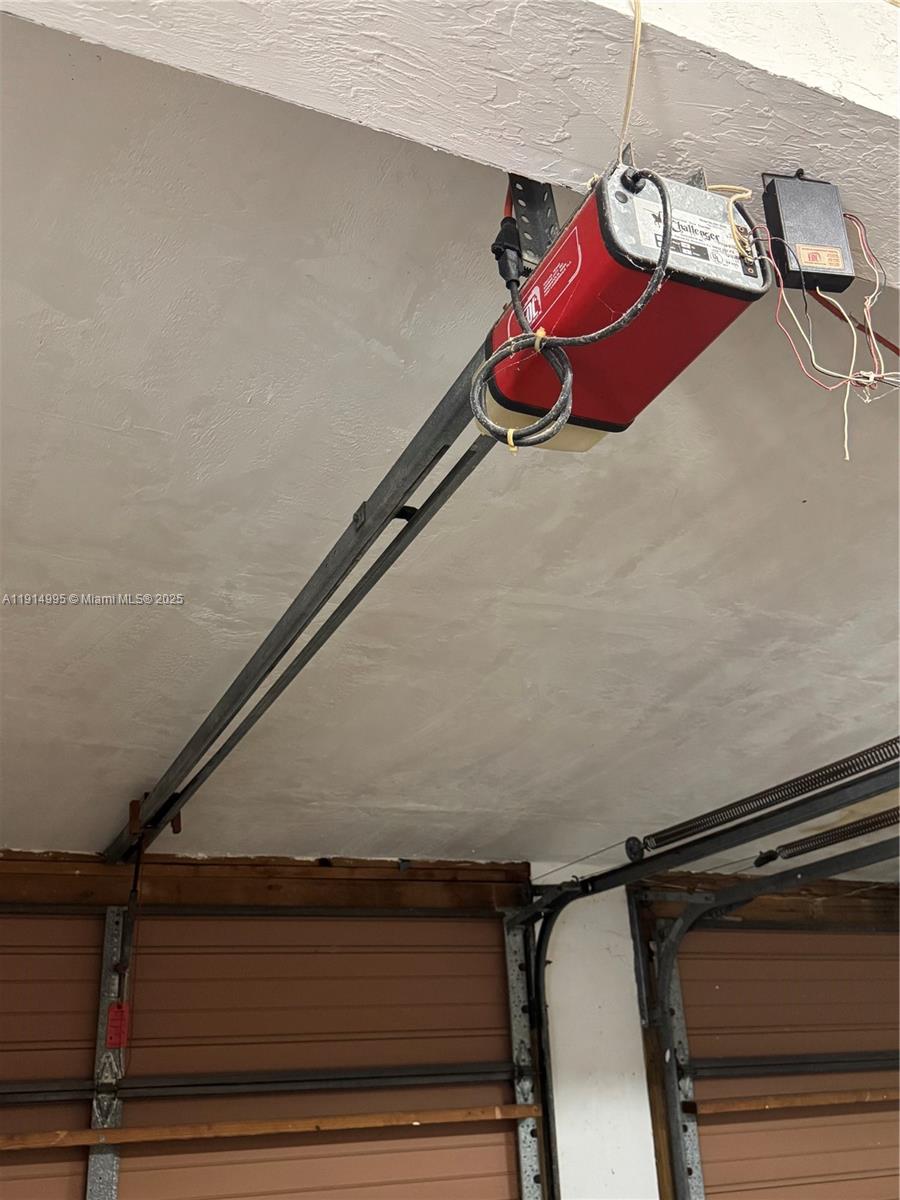 PLANTATION GARDENS 1ST SE - Residential