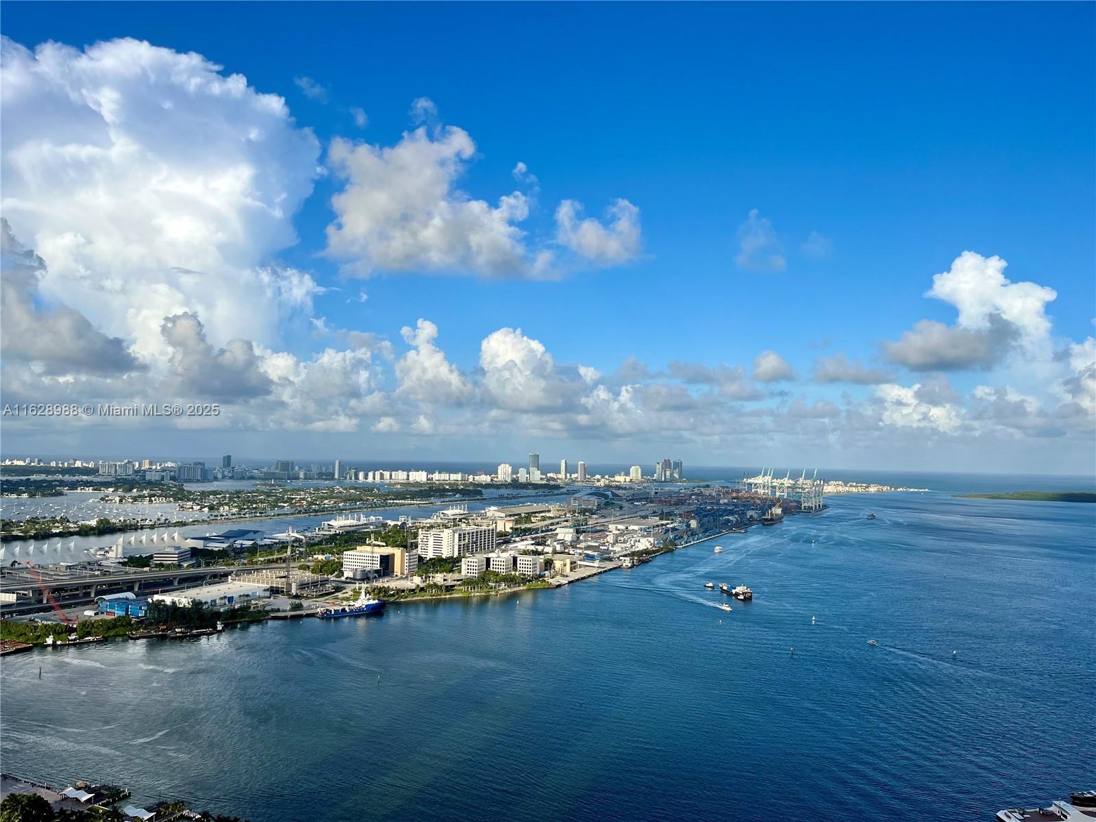 50 BISCAYNE CONDO - Residential