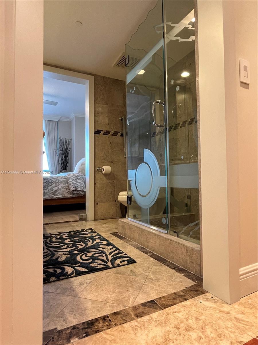 50 BISCAYNE CONDO - Residential