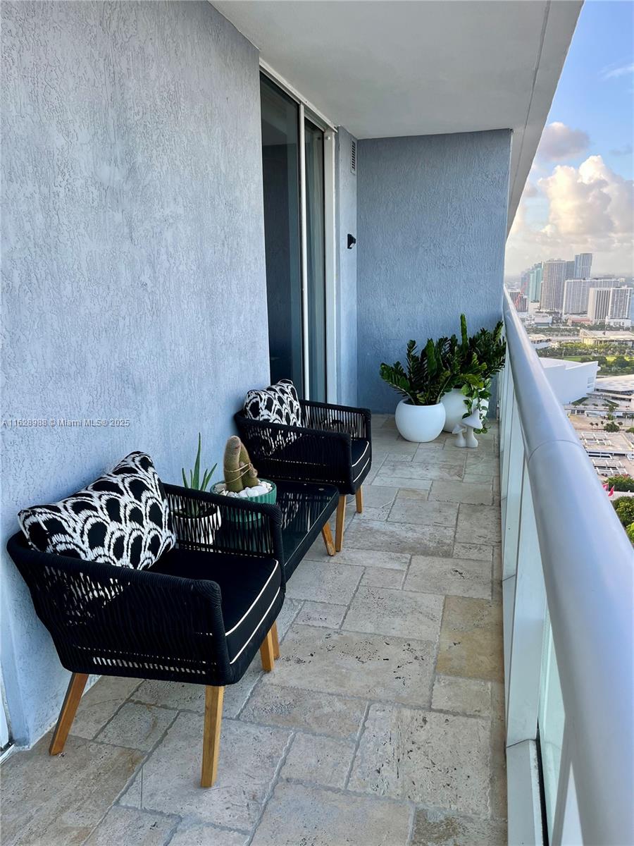 50 BISCAYNE CONDO - Residential